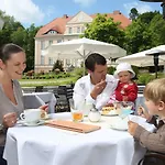 Sunday Ruegen - & Splash Erlebniswelt * ساغارد
