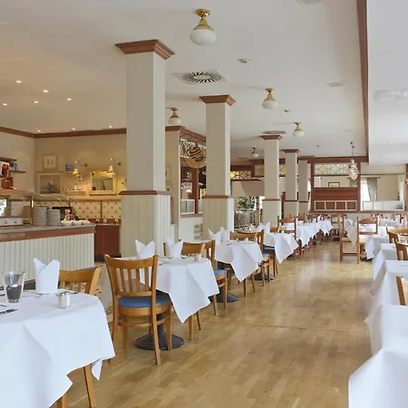 Precise Rügen&splash Erlebniswelt * Sagard